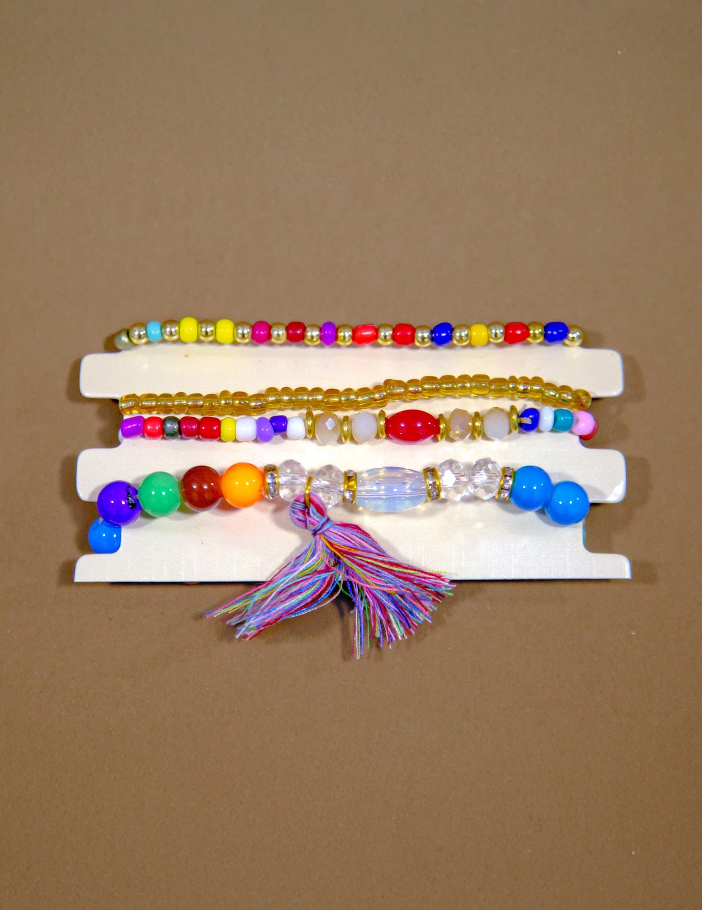 Conjunto de pulseras de cuentas Fiesta Vibes (paquete de 4)