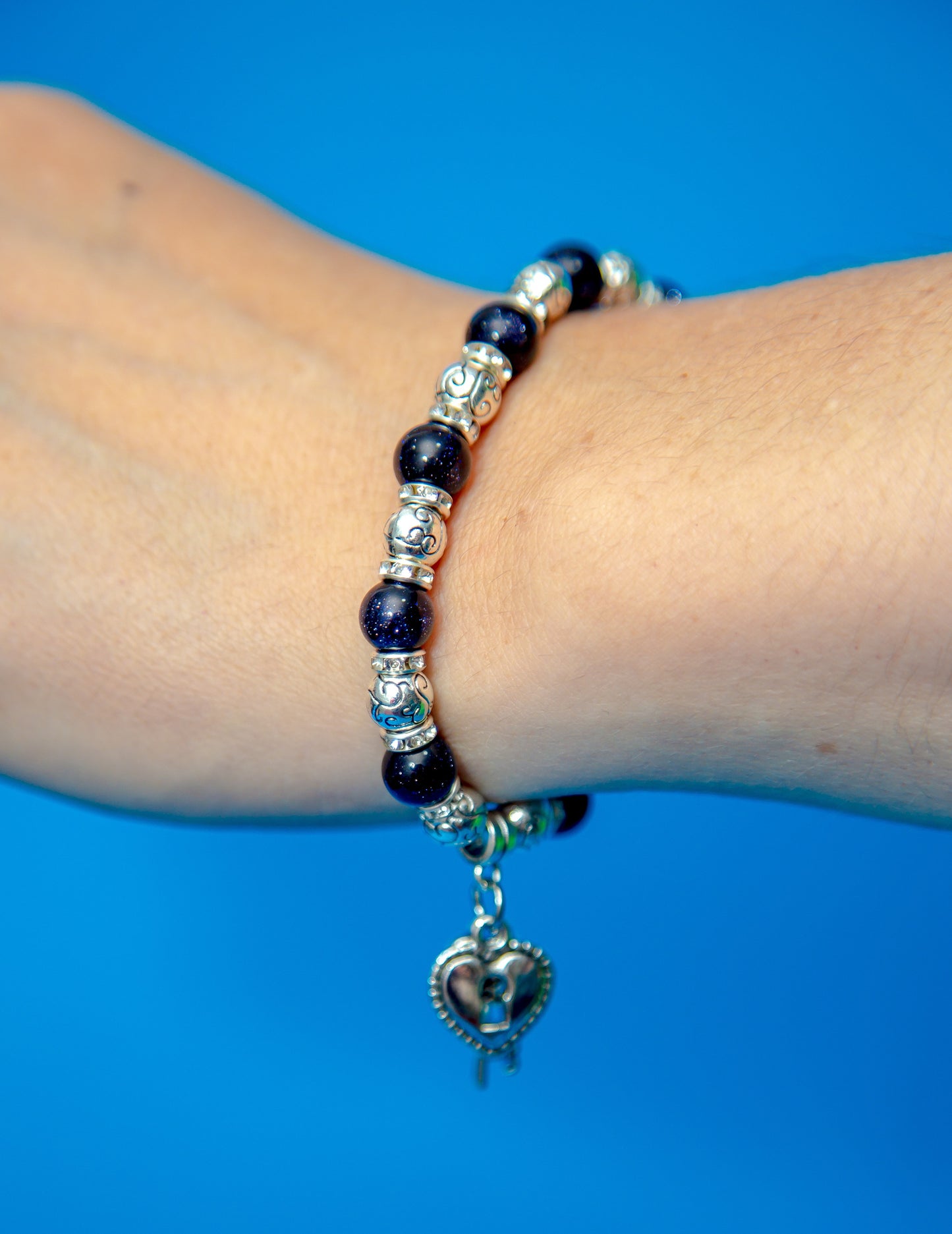 Pulsera de plata y piedra de la llave del amor