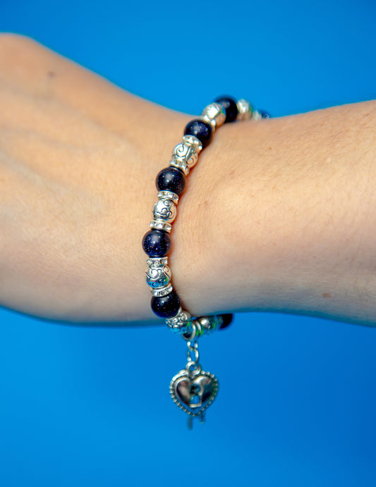 Pulsera de plata y piedra de la llave del amor