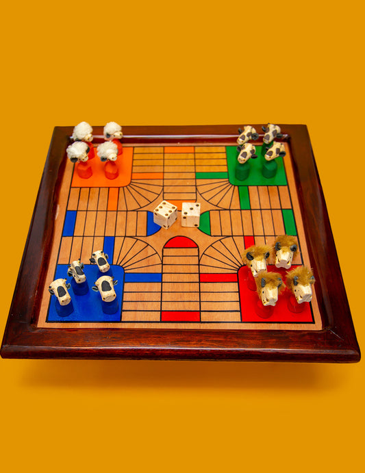 Juego de ludo de madera hecho a mano Critter Clash